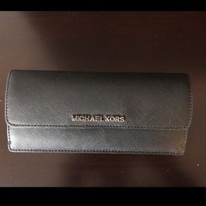 Never used Jet Set Black & Silver wallet